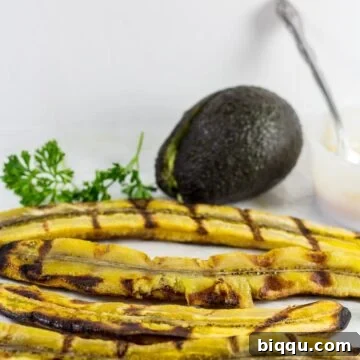 Grilled plantains with an avocado, a perfect side dish.