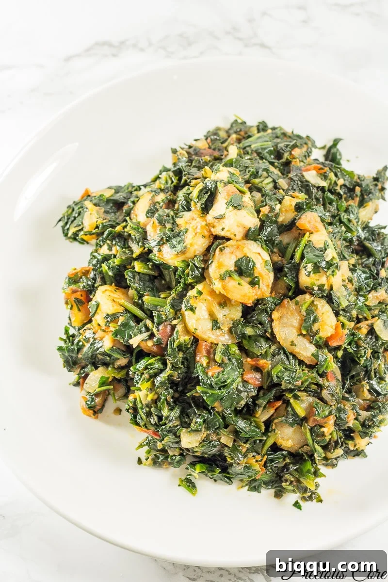 Easy Spinach Stew Recipe with Chicken and Shrimp