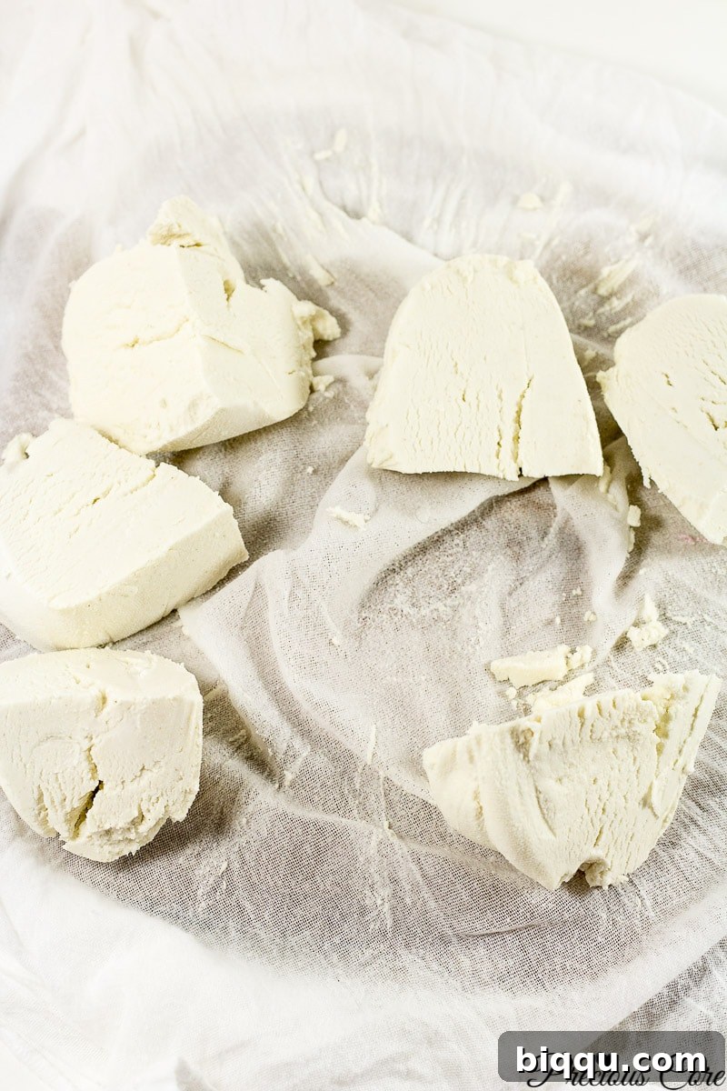 Raw pap, squeezed in a kitchen cloth and ready for preservation