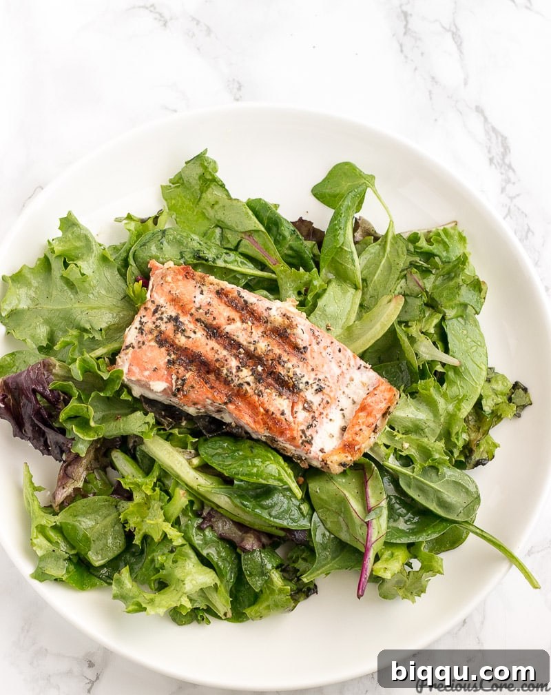 Grilled salmon and veggies